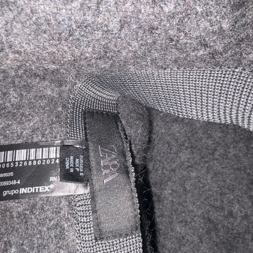 Zara Charcoal Gray Wool  Cloche Hat